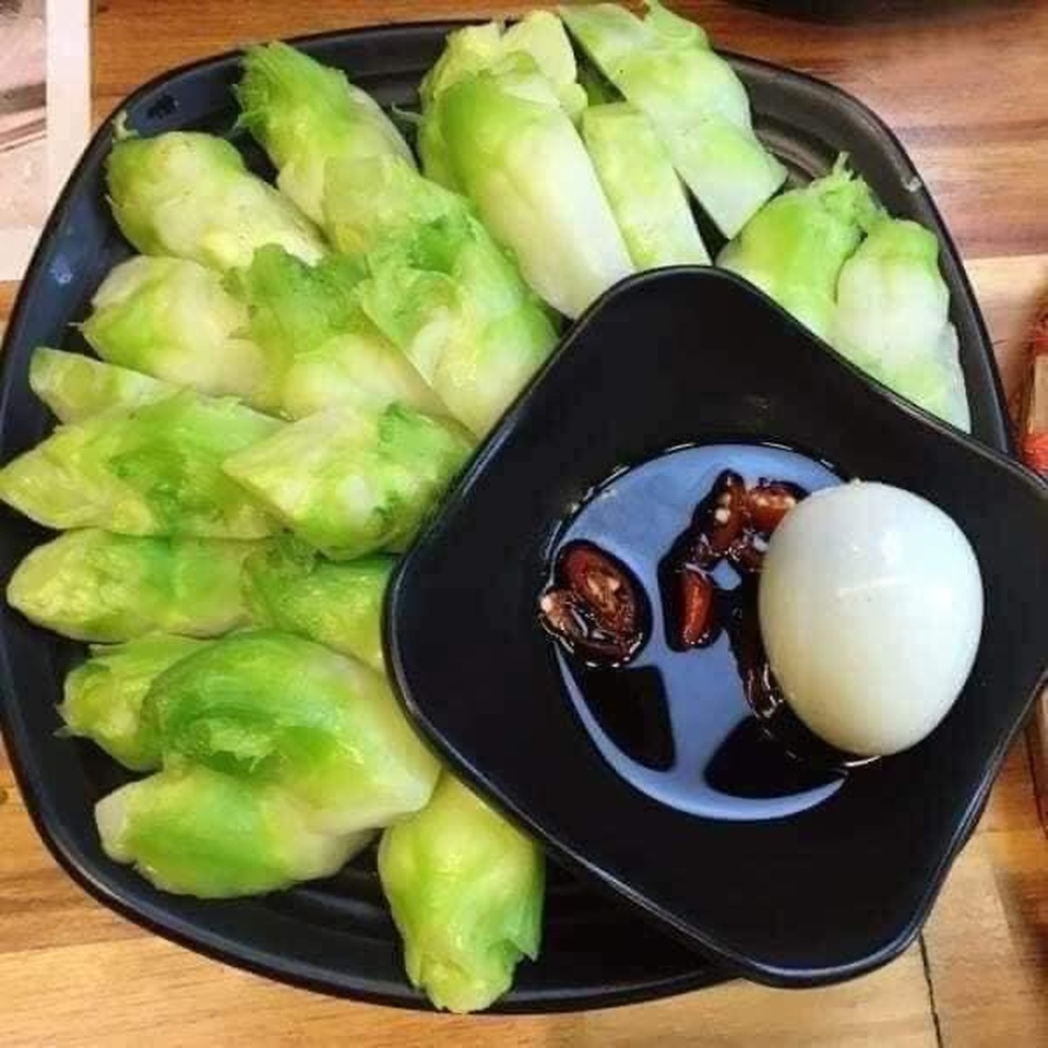 Chờ cả năm để ăn rau mầm đá, đặc sản tiến vua khiến khách săn lùng - 2 Chờ cả năm để ăn rau mầm đá, đặc sản tiến vua khiến khách săn lùng - 2