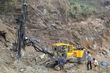 Bộ Công Thương bị chỉ trích "lững lờ" thực hiện cơ chế minh bạch trong khai khoáng