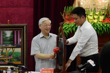 Tổng Bí thư: Hòa Bình đang phát triển khá toàn diện