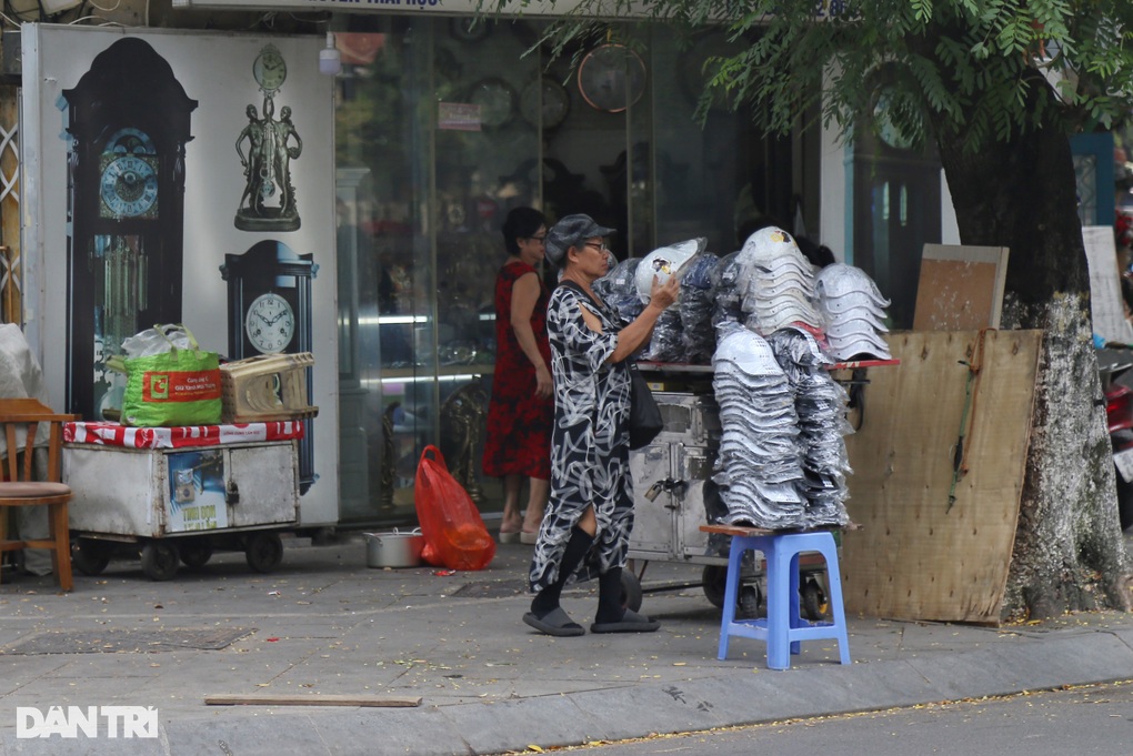 Cây xăng vỉa hè như cỏ dại, vừa cắt lại mọc um tùm - 8 Cây xăng vỉa hè như cỏ dại, vừa cắt lại mọc um tùm - 8
