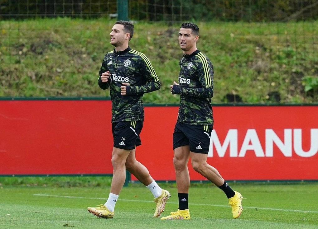 Ten Hag thay đổi thái độ sau khi C.Ronaldo có bàn thắng thứ 700 - 2 Ten Hag thay đổi thái độ sau khi C.Ronaldo có bàn thắng thứ 700 - 2