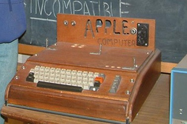 Máy tính cổ của Apple có giá hơn nửa triệu USD