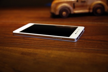 Oppo chính thức bán smartphone siêu mỏng R1k tại Việt Nam