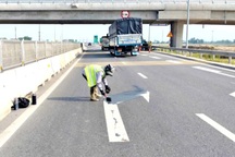Sửa vạch kẻ đường, biển chỉ dẫn bất hợp lý trên hai tuyến cao tốc dài 90km