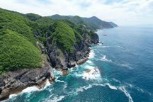 Tàu quân sự Nga, Trung Quốc lần đầu qua eo biển Nhật Bản