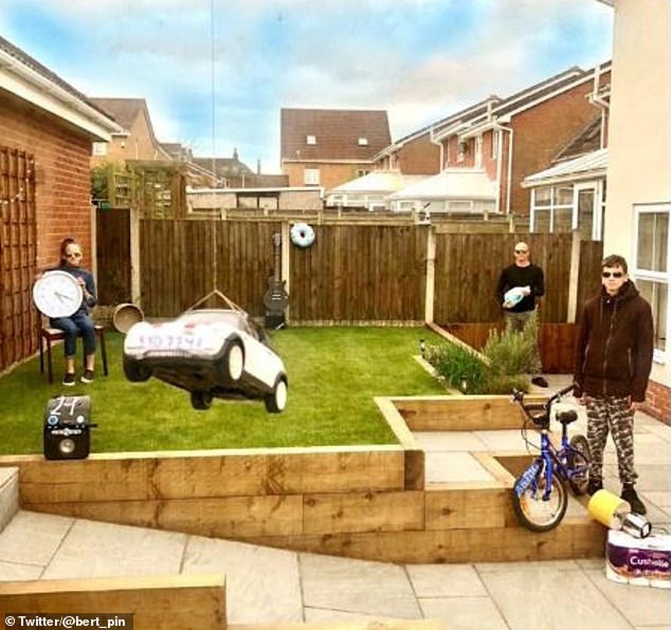 Cách ly xã hội, cư dân mạng thi nhau trở thành nhân vật trên bìa album - 3 Cách ly xã hội, cư dân mạng thi nhau trở thành nhân vật trên bìa album - 3