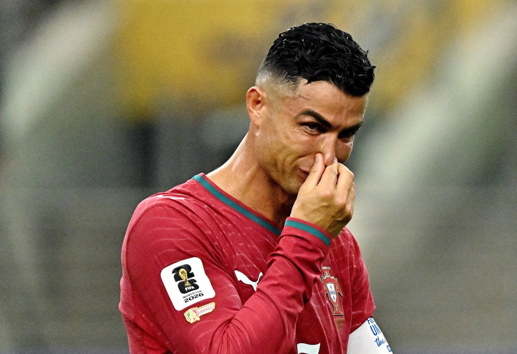 C.Ronaldo: Chức vô địch Euro 2016 có ý nghĩa như World Cup - 1