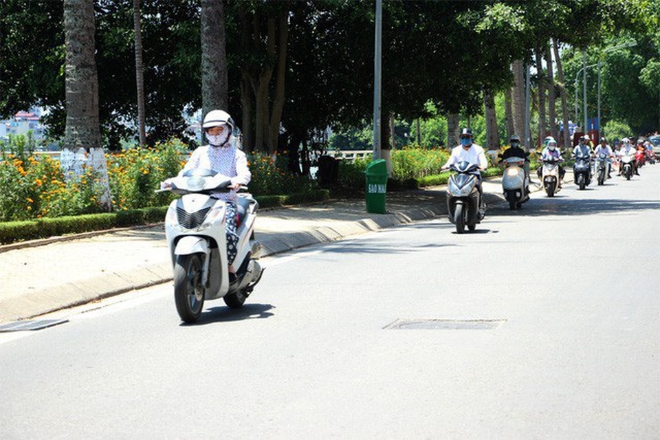Kết thúc mưa phùn, Bắc Bộ và miền Trung nắng nóng 37 độ C - 1 Kết thúc mưa phùn, Bắc Bộ và miền Trung nắng nóng 37 độ C - 1