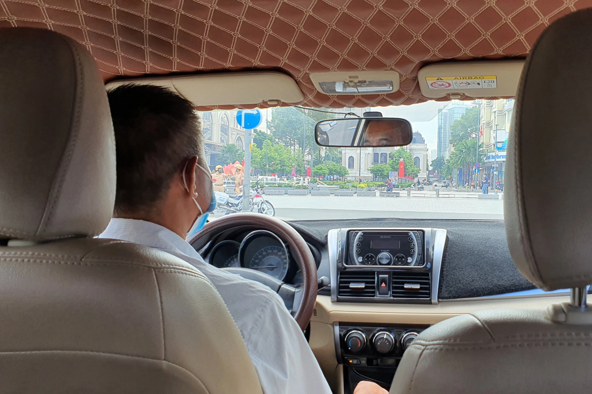 Tài xế công nghệ rơi thảm cảnh, phải bán tháo xe,chạy làng thời bão giá - 2 Tài xế công nghệ rơi thảm cảnh, phải bán tháo xe,chạy làng thời bão giá - 2