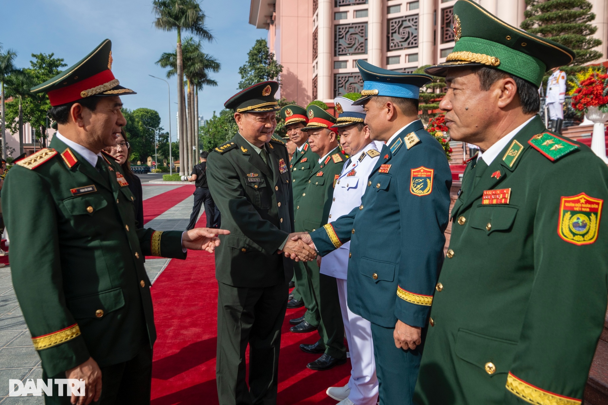 Đại tướng Phan Văn Giang chủ trì lễ đón Phó Chủ tịch Quân ủy TƯ Trung Quốc - 7