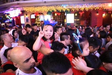 TPHCM: Đêm giáng sinh ấn tượng