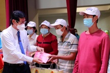 Ấm áp Chương trình "Tết sum vầy - Xuân bình an"