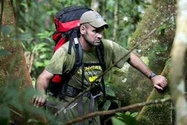 Gặp người đàn ông đầu tiên đi bộ dọc sông Amazon
