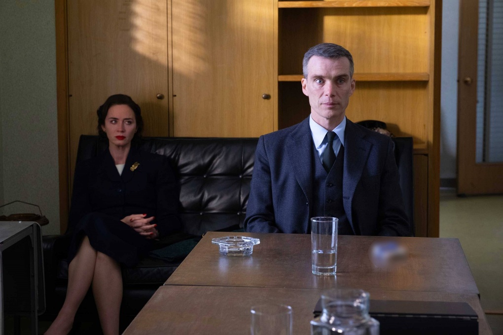 Oppenheimer giành 7 giải Oscar, đạo diễn Nolan thành người hùng có danh - 3 Oppenheimer giành 7 giải Oscar, đạo diễn Nolan thành người hùng có danh - 3