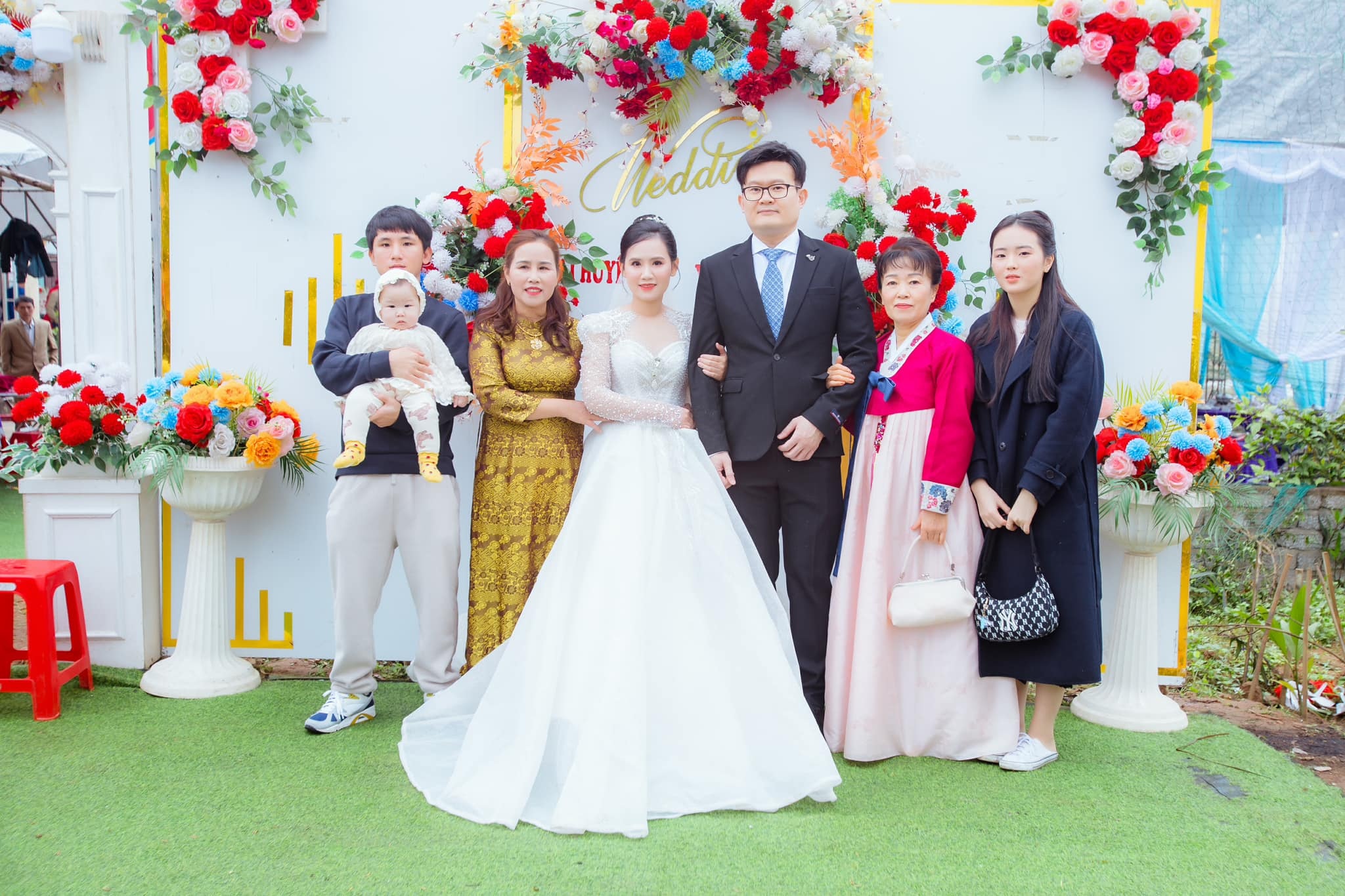 Cô gái Việt xinh đẹp cưới chồng Hàn, được mẹ chồng cưng chiều như công chúa - 3 Cô gái Việt xinh đẹp cưới chồng Hàn, được mẹ chồng cưng chiều như công chúa - 3