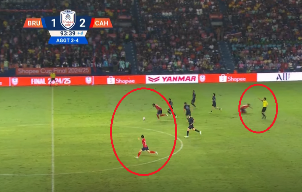 Thành viên Buriram chơi xấu với CLB CAHN và nhận cái kết đắng - 4 Thành viên Buriram chơi xấu với CLB CAHN và nhận cái kết đắng - 4