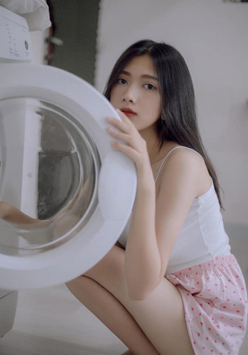 “Thiên thần áo dài trắng” đẹp dịu dàng trong ngày tổng kết năm học - 7 “Thiên thần áo dài trắng” đẹp dịu dàng trong ngày tổng kết năm học - 7