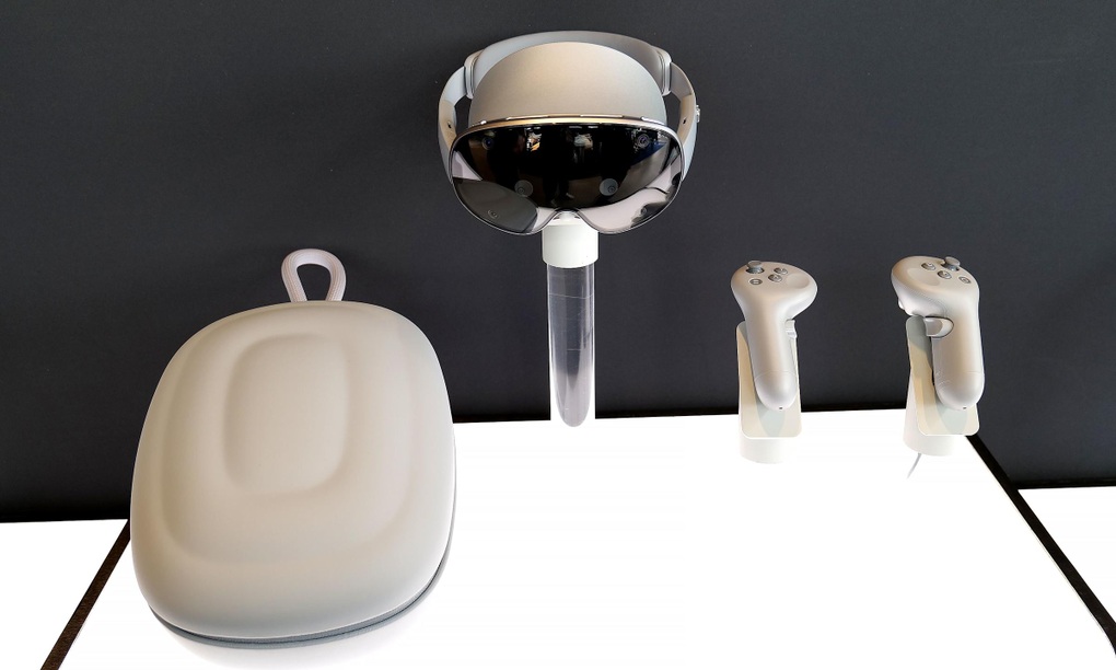 Närbild på Samsungs Galaxy XR VR-glasögon, som konkurrerar med Apple Vision Pro - 11 Cận cảnh kính thực tế ảo Galaxy XR của Samsung, cạnh tranh Apple Vision Pro - 11