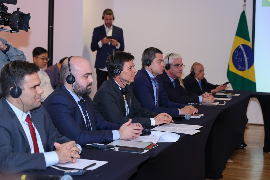 Thủ tướng nhắc thần tượng bóng đá Pele khi bàn hợp tác đầu tư ở Brazil - 4 Thủ tướng nhắc thần tượng bóng đá Pele khi bàn hợp tác đầu tư ở Brazil - 4