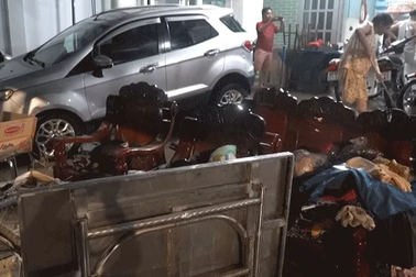 Người dân Nhơn Trạch: "Mưa lớn, lũ lên nhanh khiến không ai kịp trở tay"