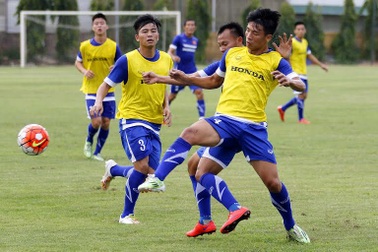 Cầu thủ chọc thủng lưới Man City được thưởng 100 triệu đồng