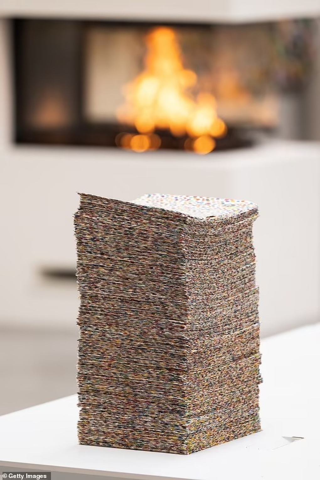 Nghệ sĩ giàu nhất nước Anh đốt cả chục triệu USD... ra tro - 2 Nghệ sĩ giàu nhất nước Anh đốt cả chục triệu USD... ra tro - 2