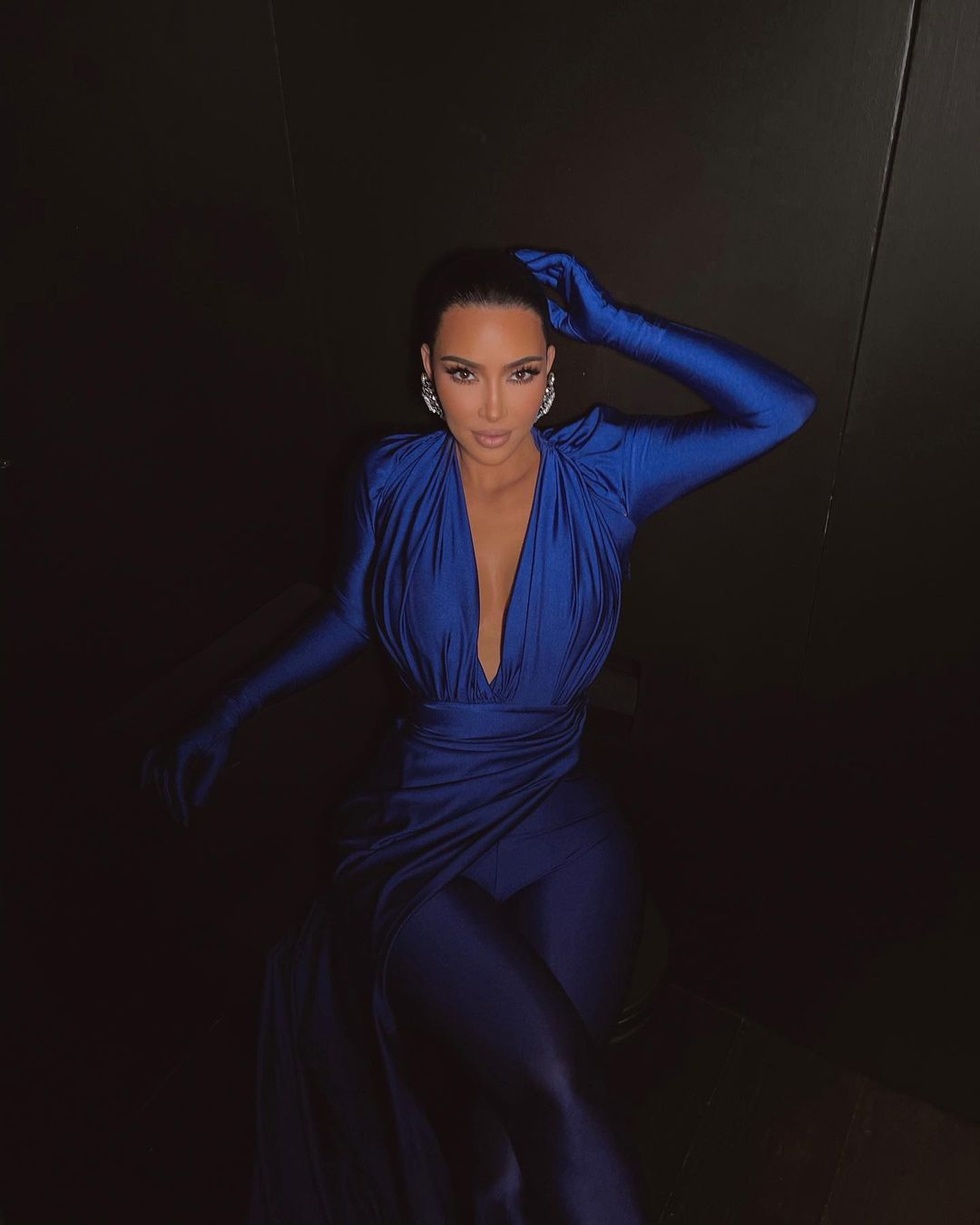 Kim Kardashian thi đỗ kỳ thi sơ cấp ngành luật sau... 3 lần thi trượt - 3 Kim Kardashian thi đỗ kỳ thi sơ cấp ngành luật sau... 3 lần thi trượt - 3