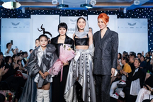 Dàn người đẹp hội tụ trong show diễn thời trang
