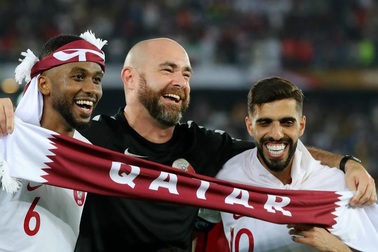 Qatar sang châu Âu tham dự vòng loại World Cup 2022