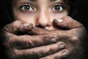 Thiếu nữ Ấn bị cưỡng hiếp tập thể ngay tại trụ sở chính quyền