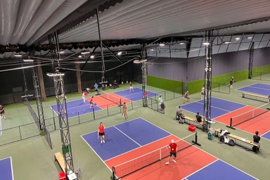 Sân pickleball sát nhà ở Hà Nội: Póc póc ngày đêm, ám ảnh đến mất ngủ