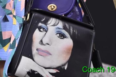 Những mẫu túi sành điệu tại tuần lễ thời trang New York