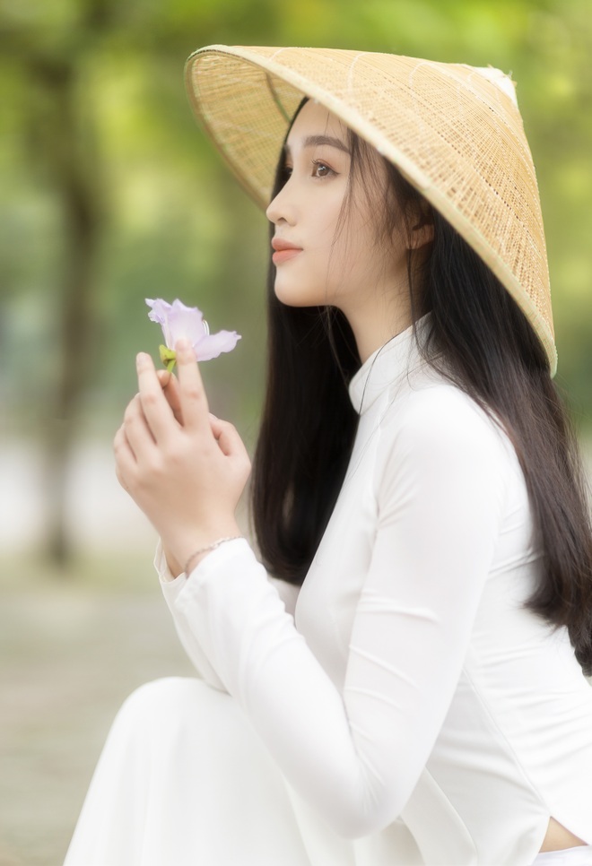 Hoa khôi 10X xinh đẹp, học giỏi gạt phăng định kiến chân dài não ngắn - 3 Hoa khôi 10X xinh đẹp, học giỏi gạt phăng định kiến chân dài não ngắn - 3