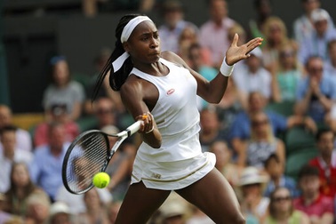 Tay vợt 15 tuổi ngược dòng ngoạn mục vào vòng bốn Wimbledon 2019