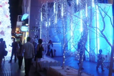 “Chịu chơi” với kỳ nghỉ tính bằng… “đô”