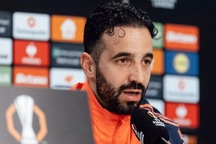 Man Utd quyết đấu Arsenal, HLV Amorim thừa nhận thực tế buồn