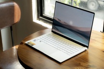 Laptop AI Asus Zenbook S 14: Vẻ đẹp Zen, ấn tượng Zen trong tác phẩm công nghệ