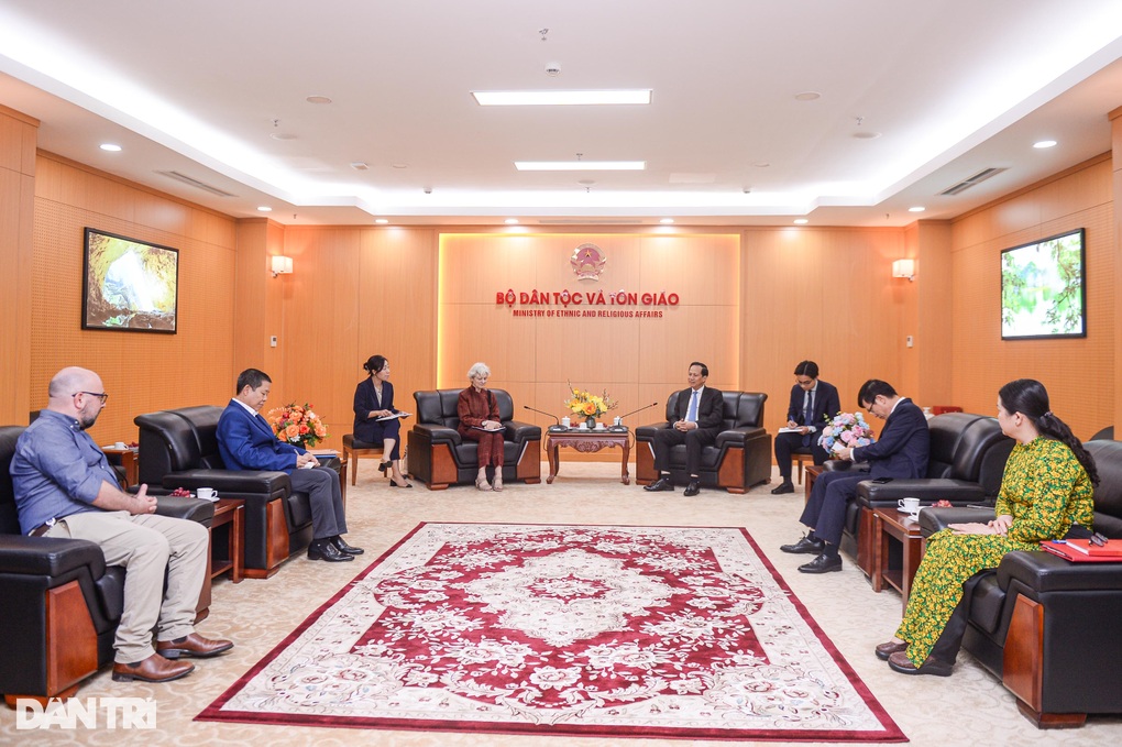 Việt Nam phấn đấu trở thành quốc gia tiên phong trong chính sách xã hội - 1 Việt Nam phấn đấu trở thành quốc gia tiên phong trong chính sách xã hội