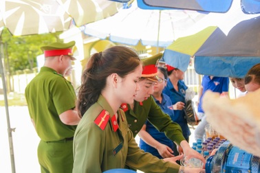 Hơn 1.000 tình nguyện viên tiếp sức mùa thi 2019 khắp nẻo xứ Nghệ