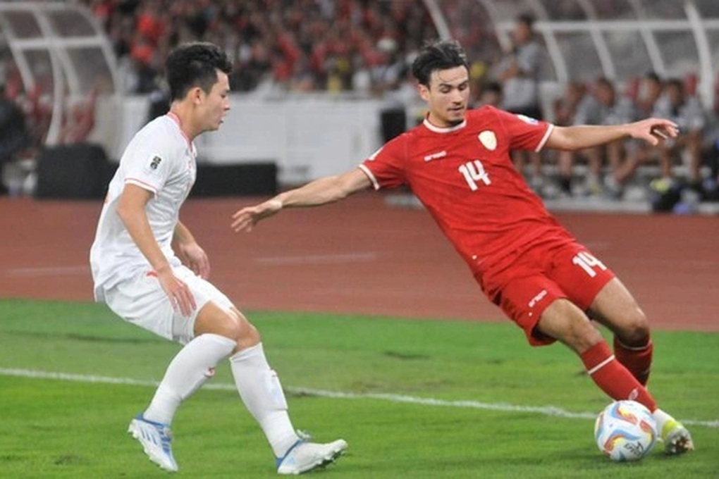 Cầu thủ nhập tịch Indonesia thất nghiệp, chuyển sang bán quần áo - 1 Cầu thủ nhập tịch Indonesia thất nghiệp, chuyển sang bán quần áo - 1