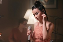 Hiền Nguyễn Soprano "khoác áo mới" những ca khúc kinh điển với jazzband