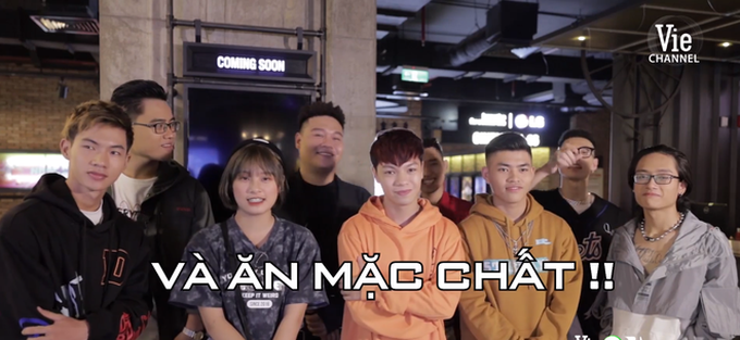 4 HLV Rap Việt qua miêu tả của học trò: Binz giàu - có điều kiện, cô giáo Suboi như mẹ hiền - Ảnh 9. 4 HLV Rap Việt qua miêu tả của học trò: Binz giàu - có điều kiện, cô giáo Suboi như mẹ hiền - Ảnh 9.
