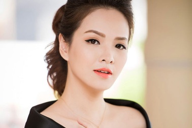 MC Đan Lê “gái hai con” vẫn rất cuốn hút