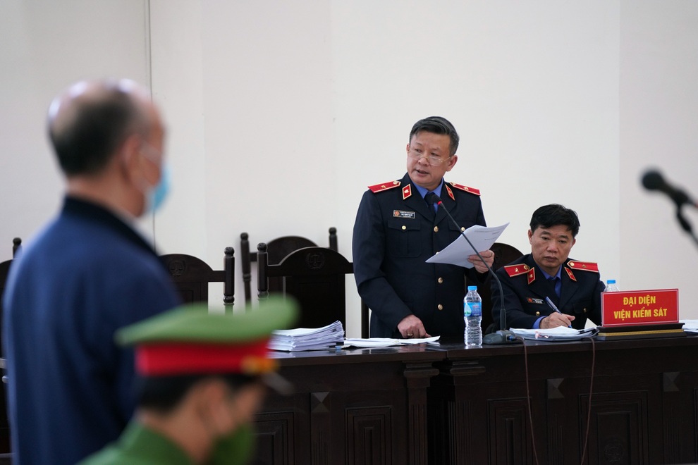 Đề nghị buộc cựu Tổng Giám đốc Gang thép Thái Nguyên nộp 130 tỷ đồng - 1 Đề nghị buộc cựu Tổng Giám đốc Gang thép Thái Nguyên nộp 130 tỷ đồng - 1