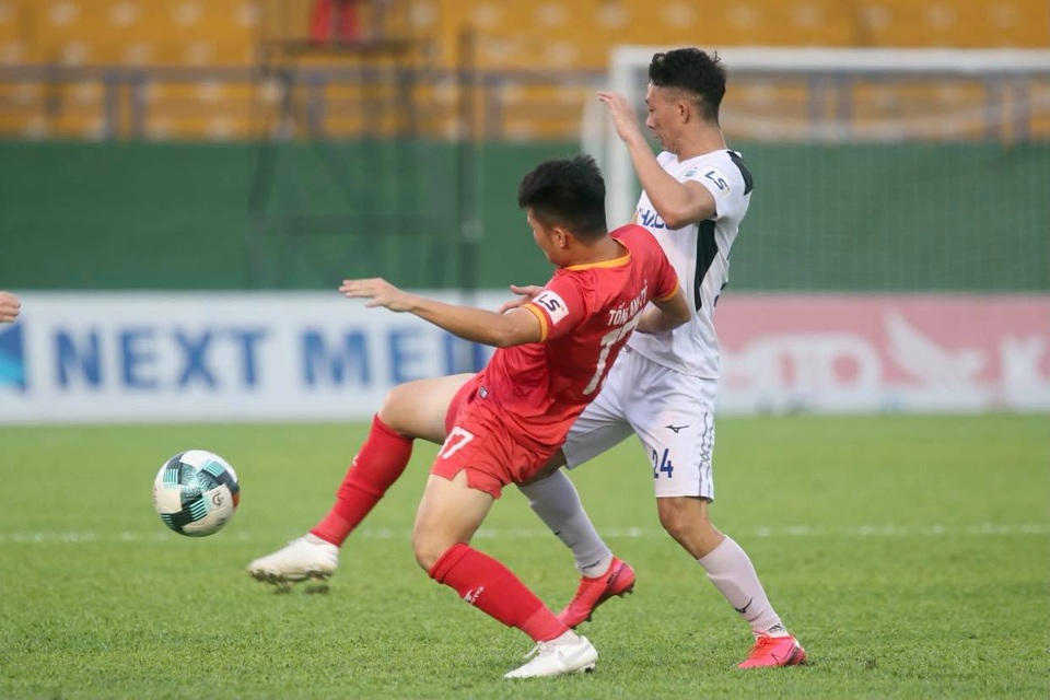 HLV HA Gia Lai “đứng hình” với trận thua thứ 6 liên tiếp ở V-League - 3 HLV HA Gia Lai “đứng hình” với trận thua thứ 6 liên tiếp ở V-League - 3
