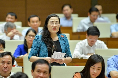 Sốc: Cha đi vay tiền, con bị lập bàn thờ đưa lên mạng