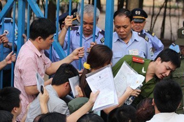 GS Hồ Ngọc Đại: “Tôi thương phụ huynh quá!”