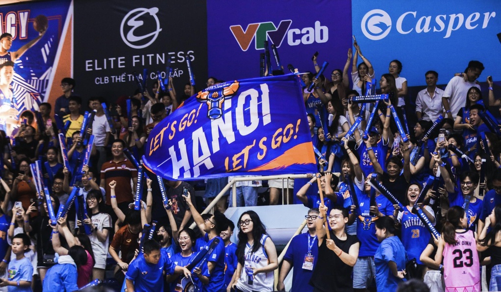 Hanoi Buffaloes và Kem Tràng Tiền tặng người hâm mộ bữa tiệc giải trí đặc sắc - 1 Hanoi Buffaloes và Kem Tràng Tiền tặng người hâm mộ bữa tiệc giải trí đặc sắc - 1