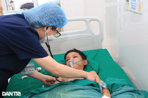 Nhân chứng vụ nổ gara: "Tôi rụng rời thấy nhiều người nằm trên vũng máu"