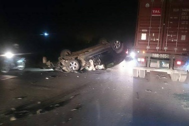 Xế sang BMW X5 gây tai nạn bỏ chạy, tông tiếp xe CSGT